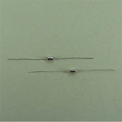 CONDENSATEUR STYROFLEX 177pF 2,5%  63Vcc