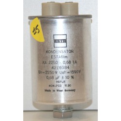 CONDENSATEUR BAIN HUILE---0,68f/2250Vac