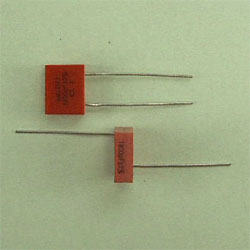 CONDENSATEUR MICA  ARGENTE 1,8nF 500Vcc