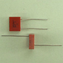 CONDENSATEUR MICA  ARGENTE 2,7nF 500Vcc