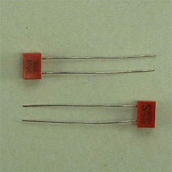 CONDENSATEUR MICA  ARGENTE 30pF 300Vcc