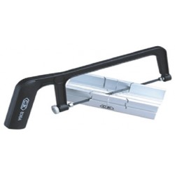 CK T0837 ENSEMBLE SCIE ET BOITE A ONGLET